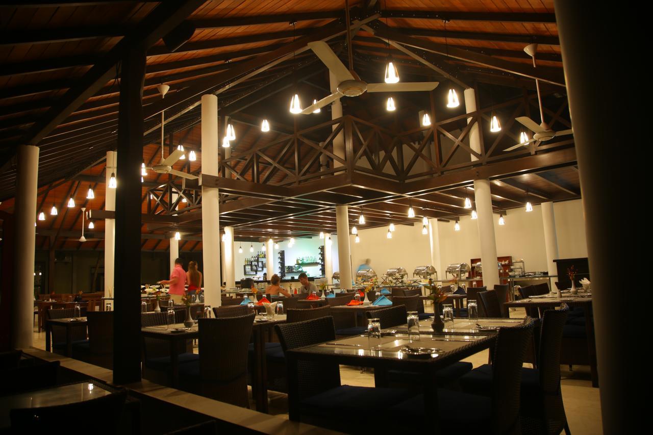 Ranna 212 Beach Resort Kahandamodara Dış mekan fotoğraf