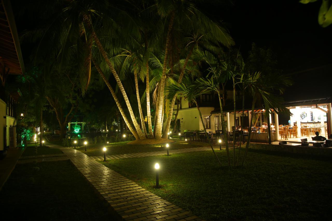 Ranna 212 Beach Resort Kahandamodara Dış mekan fotoğraf