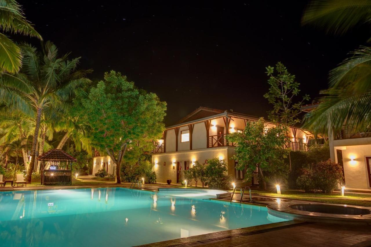 Ranna 212 Beach Resort Kahandamodara Dış mekan fotoğraf